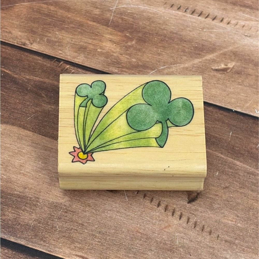 CANADIAN MAPLE STPX4007 CLOVER SHAMROCK WOOD MOUNTED RUBBER STAMP SAINT PATRICKS